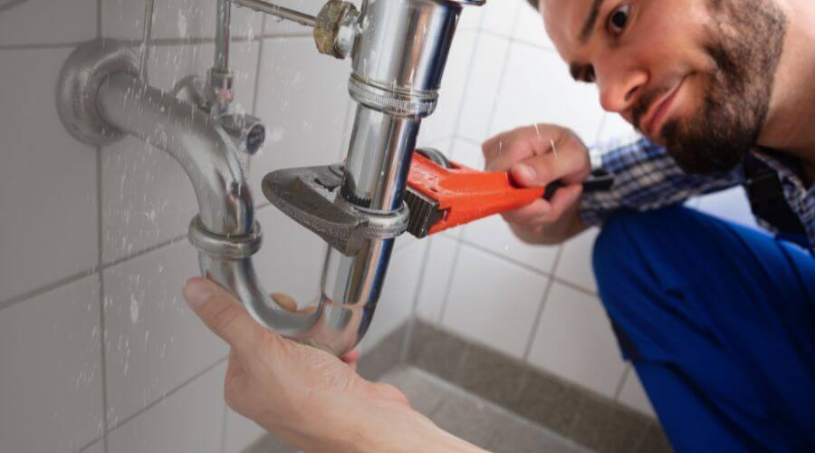 Professional same day plumber services in Clarence, IA